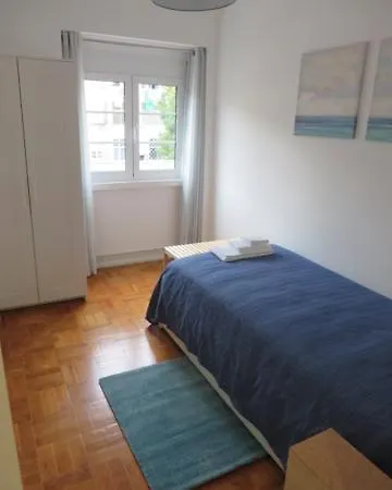 Alvalade Apartamento *